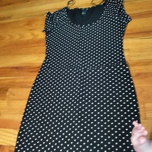 H&M spotted black tee dress